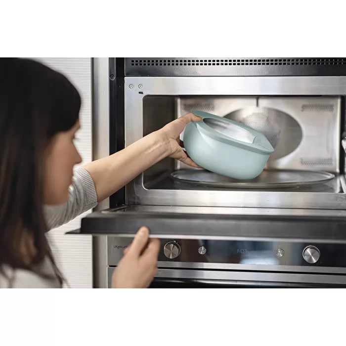 Shallow Airtight Fridge Freezer Microwave Containers 1900cc Sage Green U4732