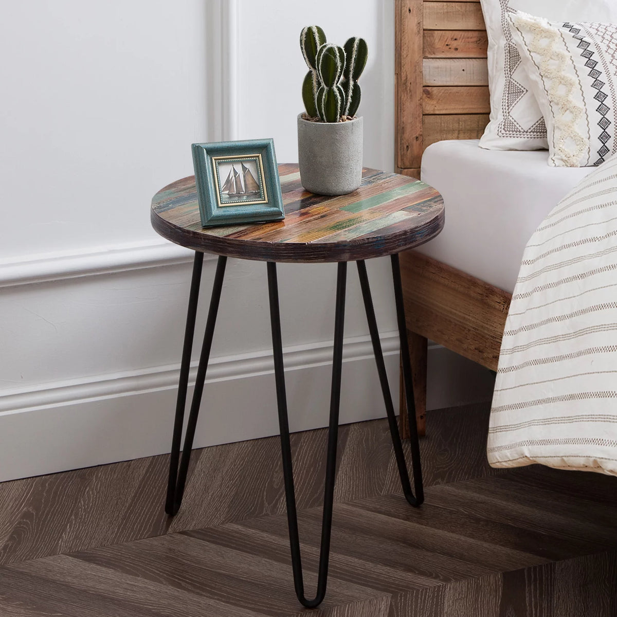 Reclaimed Wood End Table E778167
