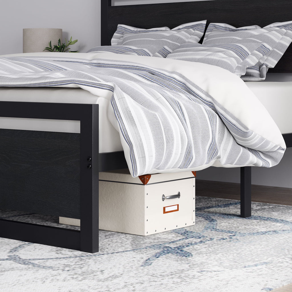 Queen Size Metal Platform Bed Frame with Wooden Headboard Footboard R135231