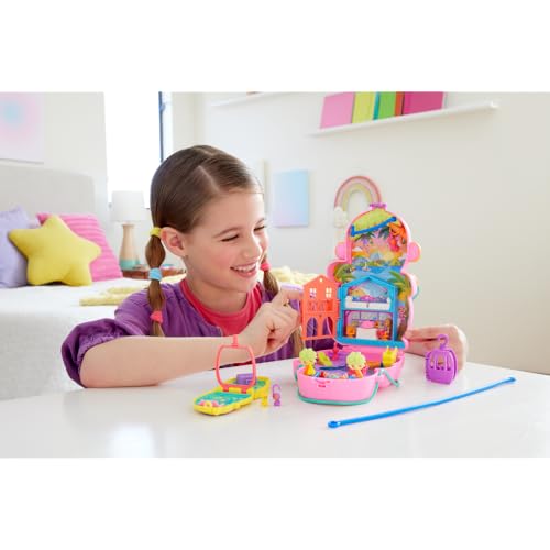 2-in-1 Travel Toy with 2 Micro Dolls and 16 Accessories O3794