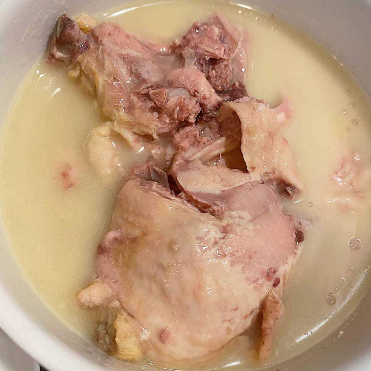 Grain-Free Whole Chicken Thighs Canned Dog Food W2966