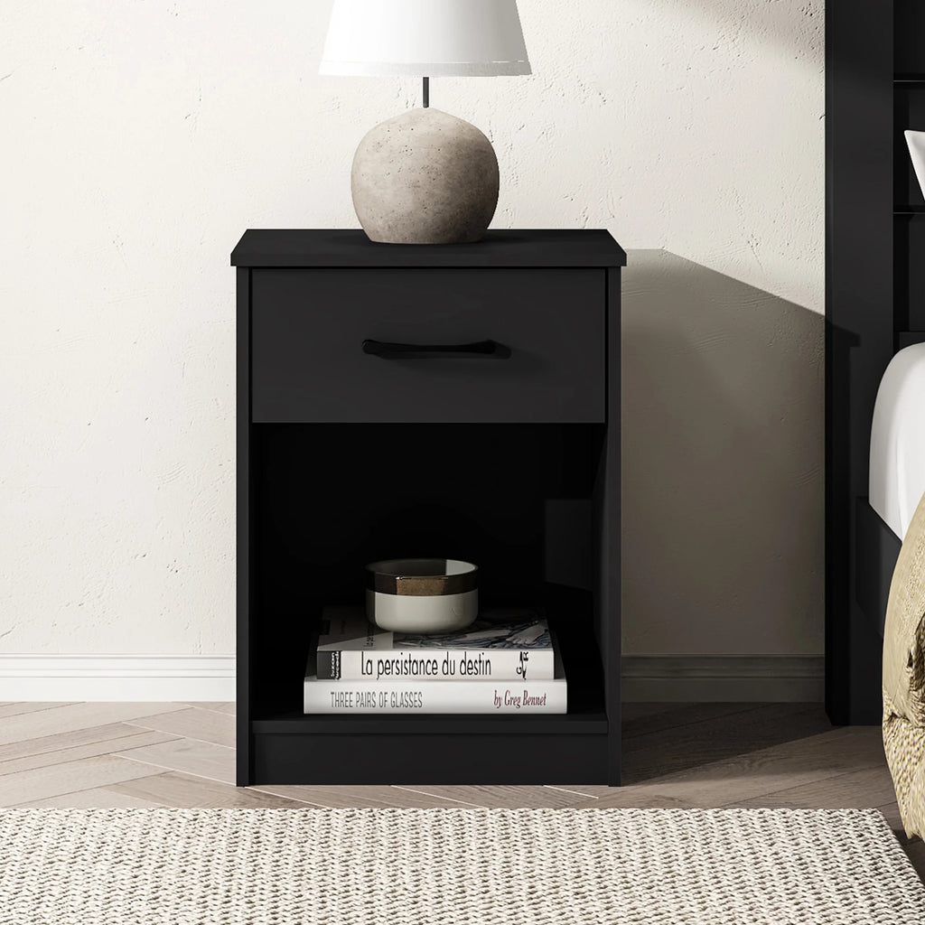 White 1 Drawer Nightstand Q712191
