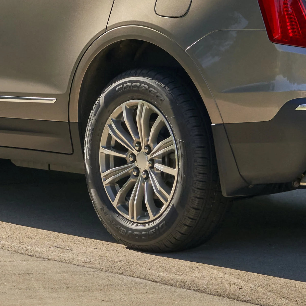 Set of 4 All Season Tires X5961