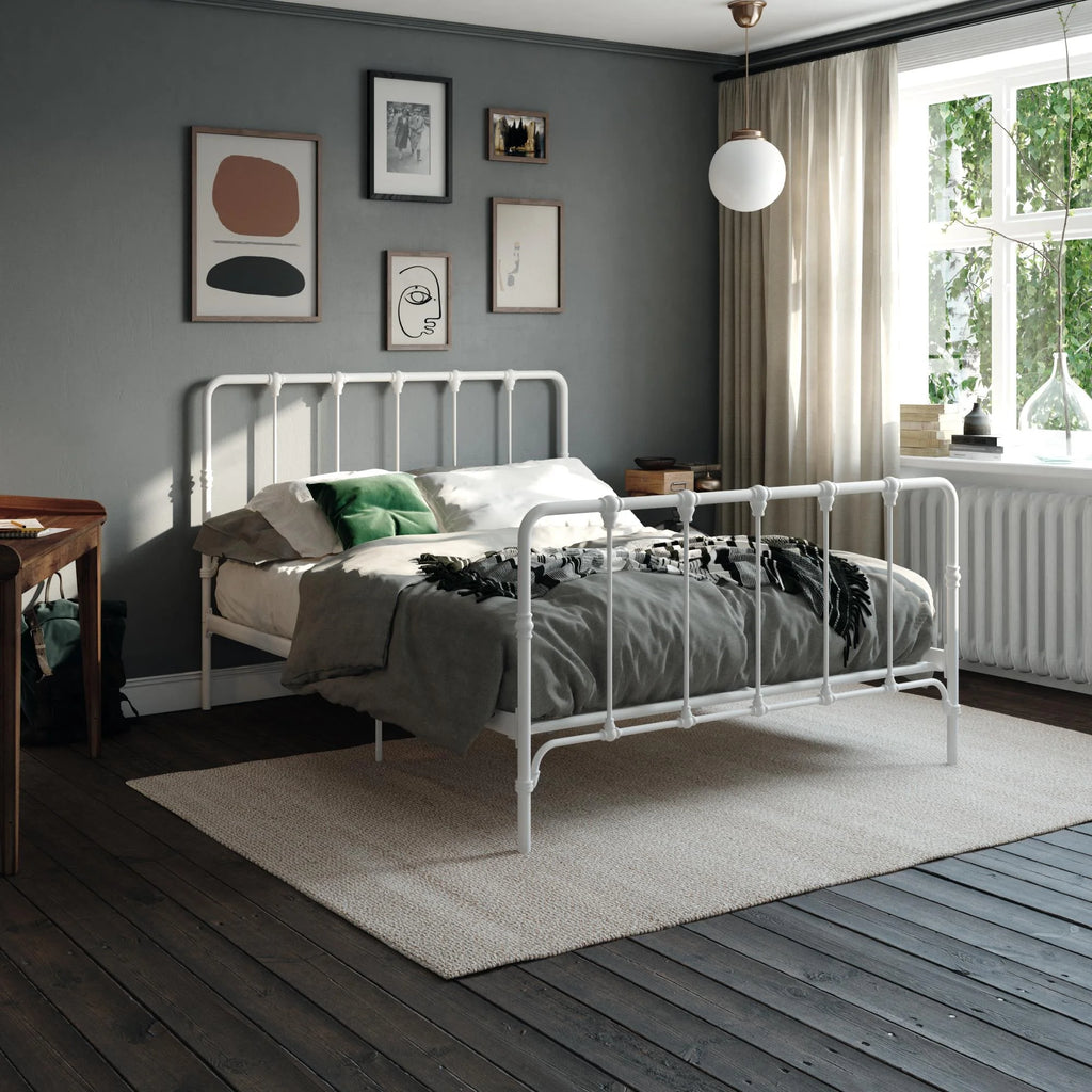 King Gray Metal Bed T98613