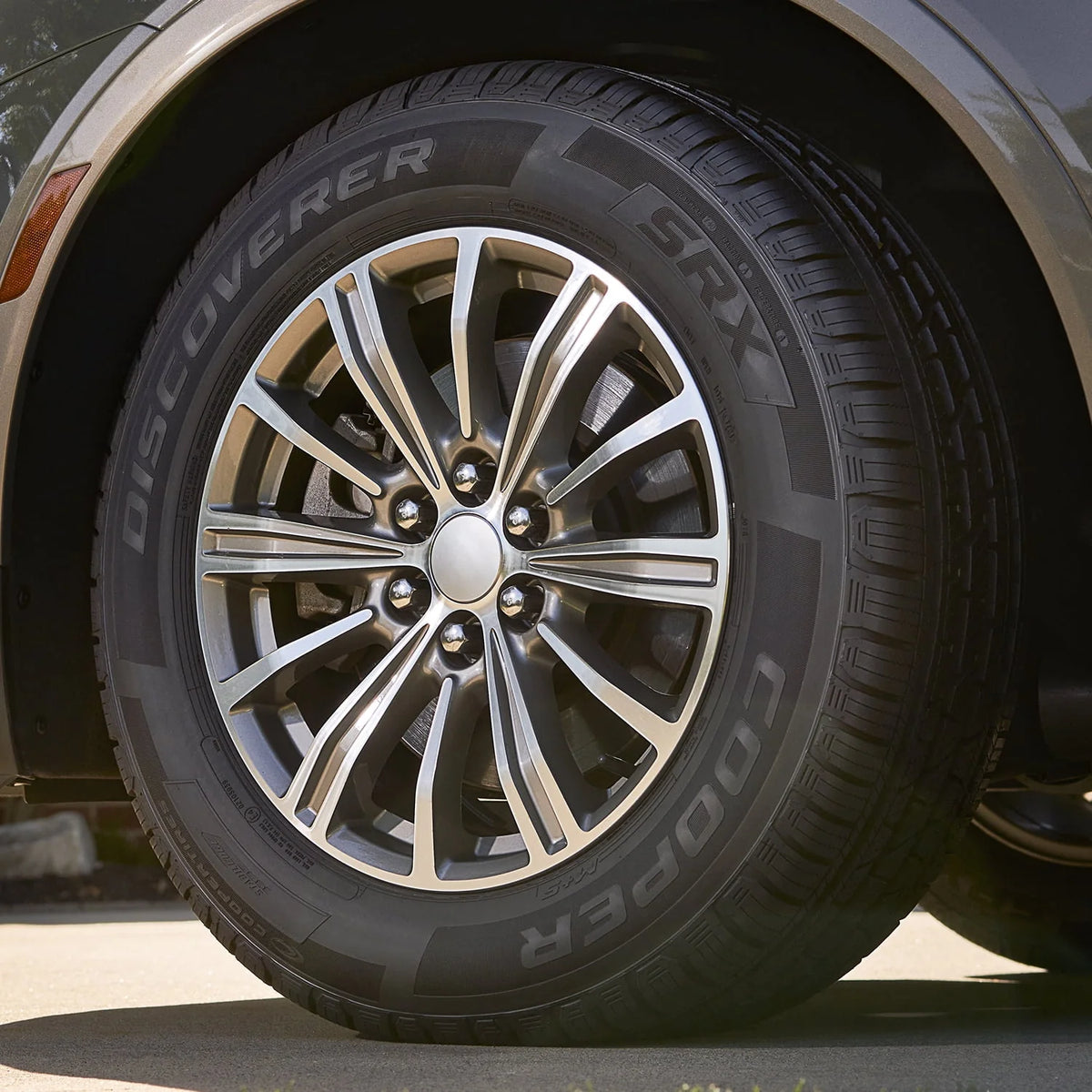Set of 4 All Season Tires X5961